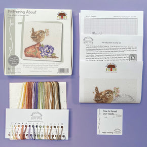 Wrendale Designs Pottering About Borduurpakket - 26 cm x 26 cm