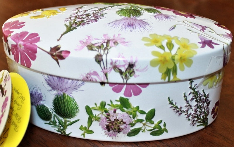 Gardiners of Scotland Flower Vanilla Fudge Blikje - Klaproos - 120 gram