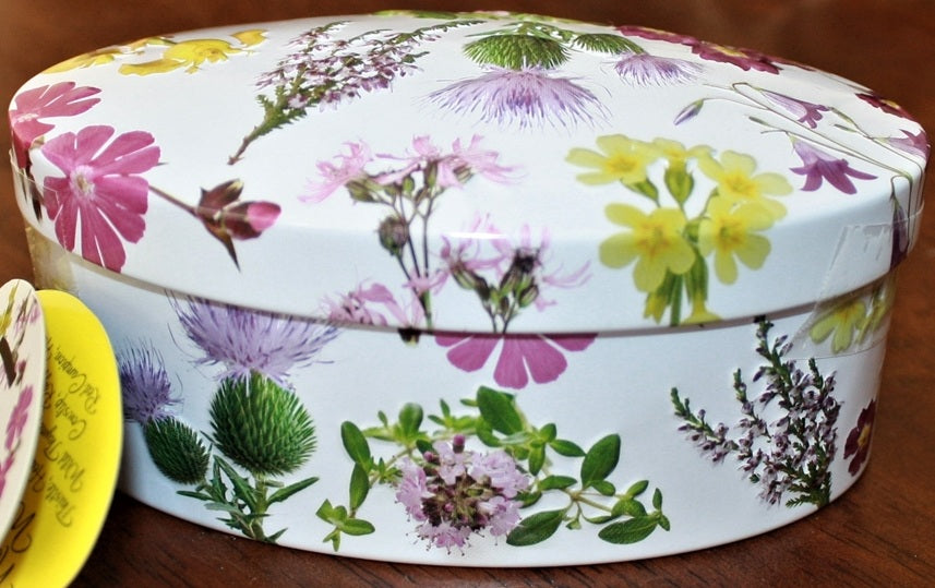 Gardiners of Scotland Flower Vanilla Fudge Blikje - Klaproos - 120 gram