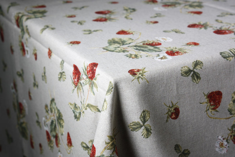 Marbella Tafelkleed - Aardbeien - 80% Katoen - 20% Polyester - 250 cm x 140 cm