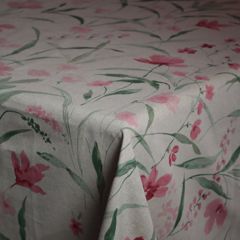 Marbella Tafelkleed - Roze Bloemen - 80% Katoen - 20% Polyester - 250 cm x 140 cm