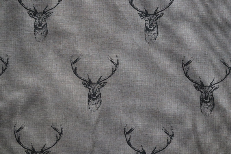 Tafelloper - Herten - 80% Katoen - 20% Polyester - 50 cm x 140 cm