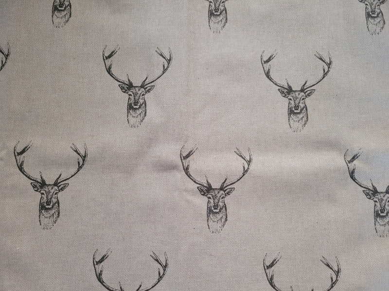 Tafelkleed - Hert - 80% Katoen - 20% Polyester - 250 cm x 140 cm