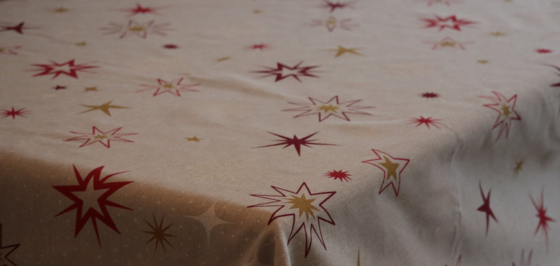 Tafelkleed - Sterren en Sneeuwvlokjes - 80% Katoen - 20% Polyester - 180 cm x 140 cm