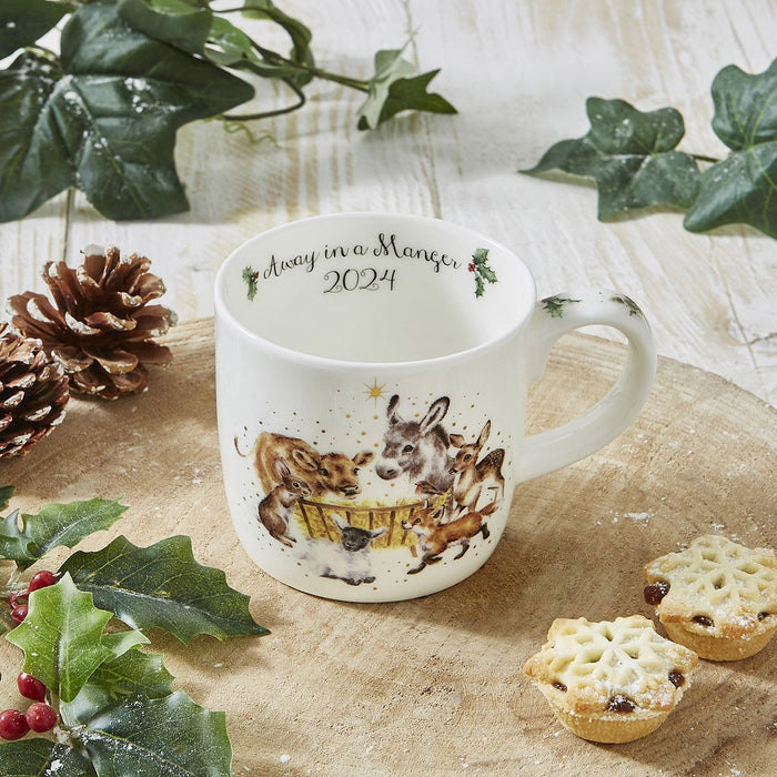 Wrendale Designs Away in a Manger Beker - Limited Edition 2024 - Fine Bone China - 400 ml