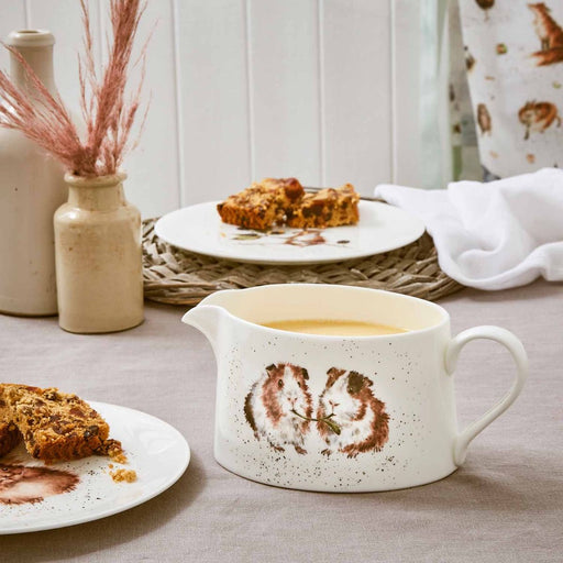 Een zilveren koffieservies bestaande uit een koffiepot, een suikerpot Een zilveren koffieservies bestaande uit een koffiepot, een suikerpot
